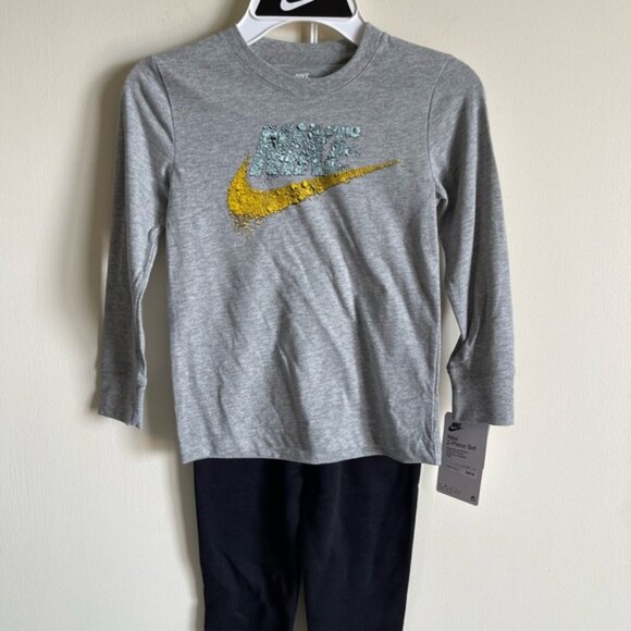 Nike boys 2 piece set size 4 - Picture 2 of 10